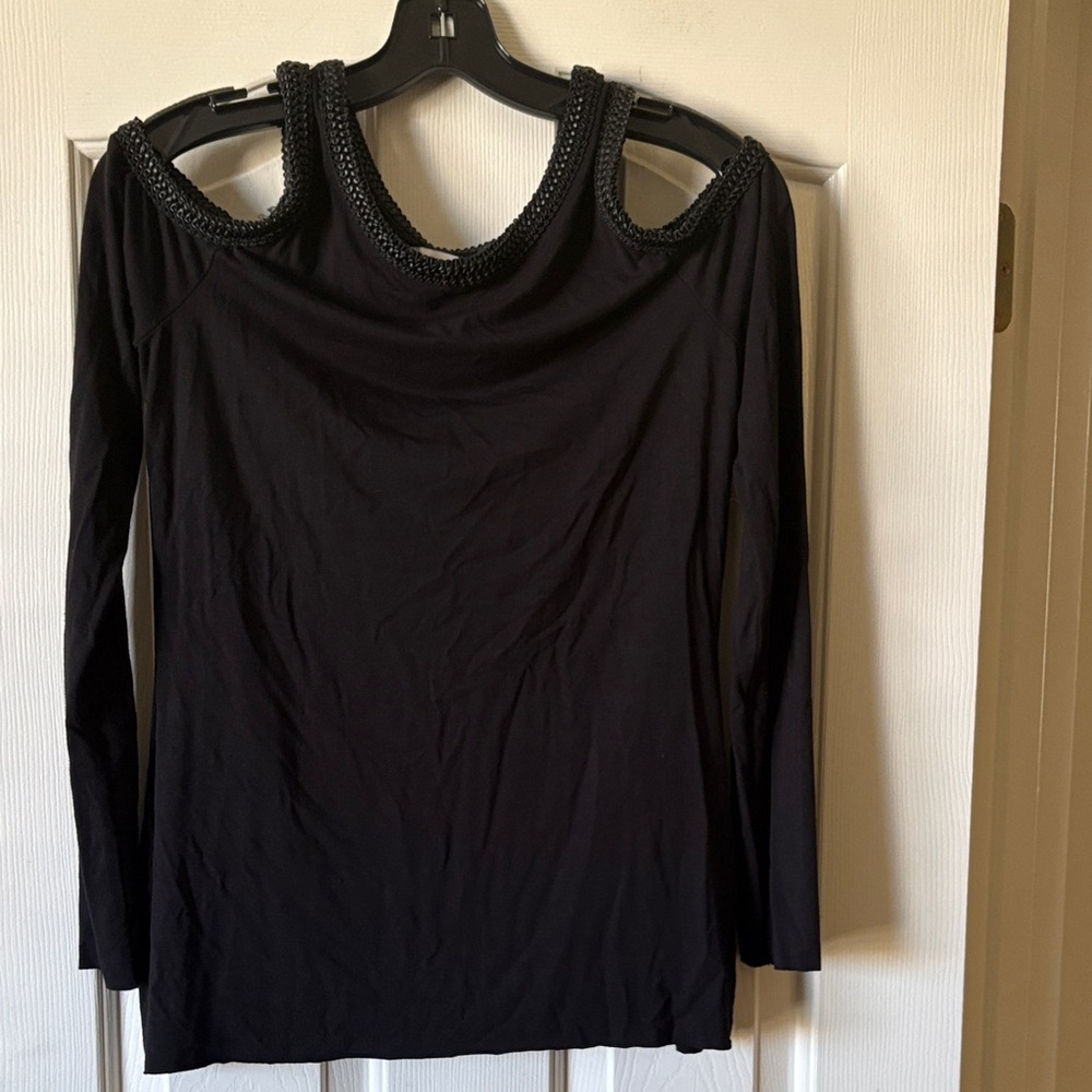 Bailey 44 EUC Cold Shoulder Knotted‎ Detail  Blouse Size M